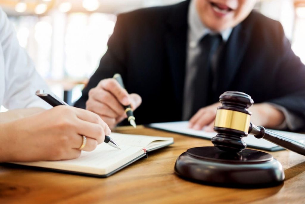 3 Tips For Finding The Right Lawyer For Your Case